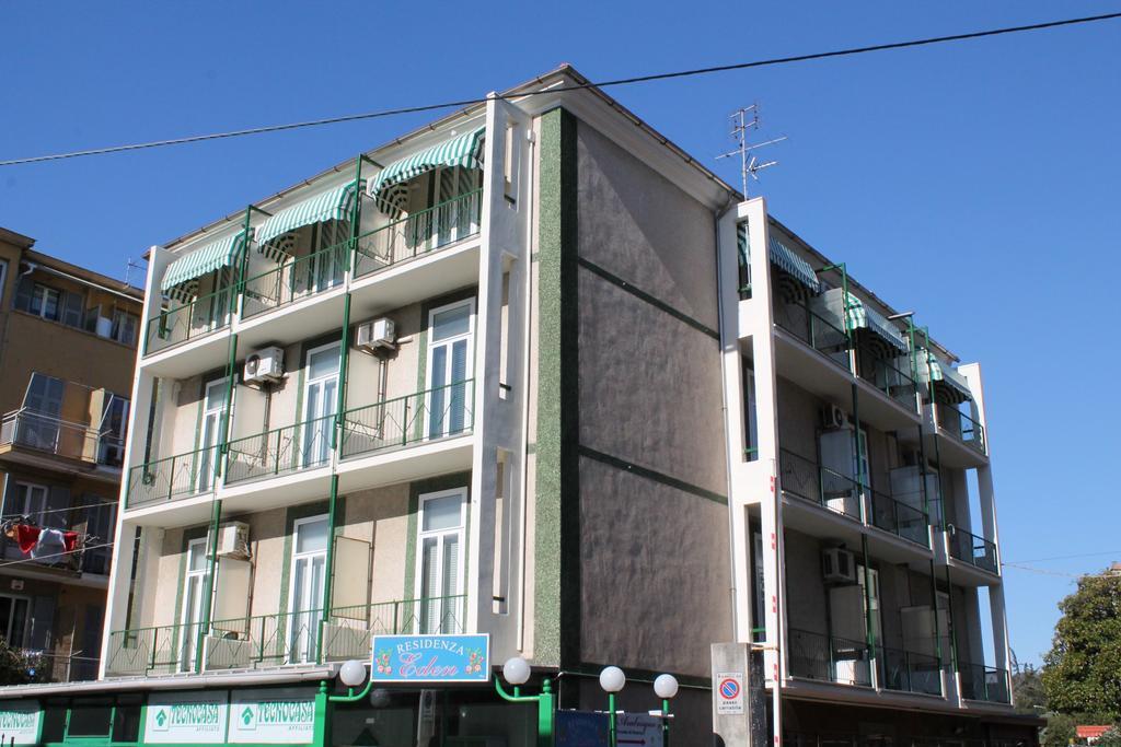 House Betty By Holiday World Albisola Superiore Dış mekan fotoğraf
